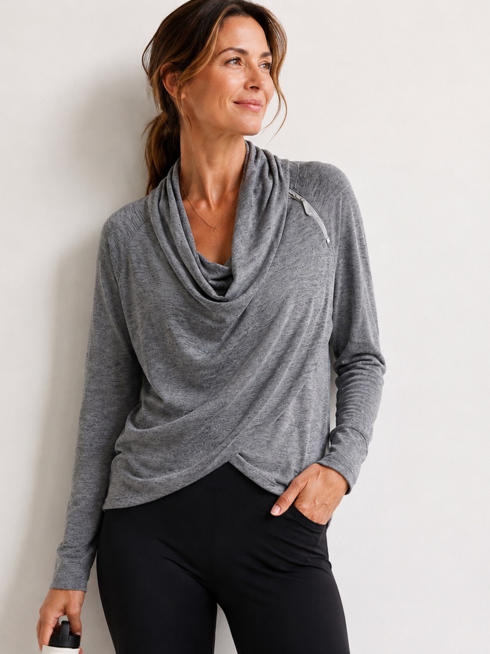 Levelwear Gray Cowl Neck Wrap Pullover Large Sport Luxe Zip Shoulder